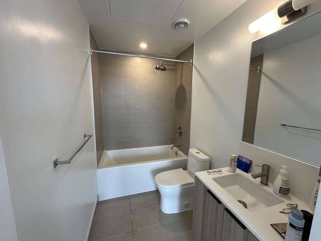 Master Room - Mercer Street - Toronto